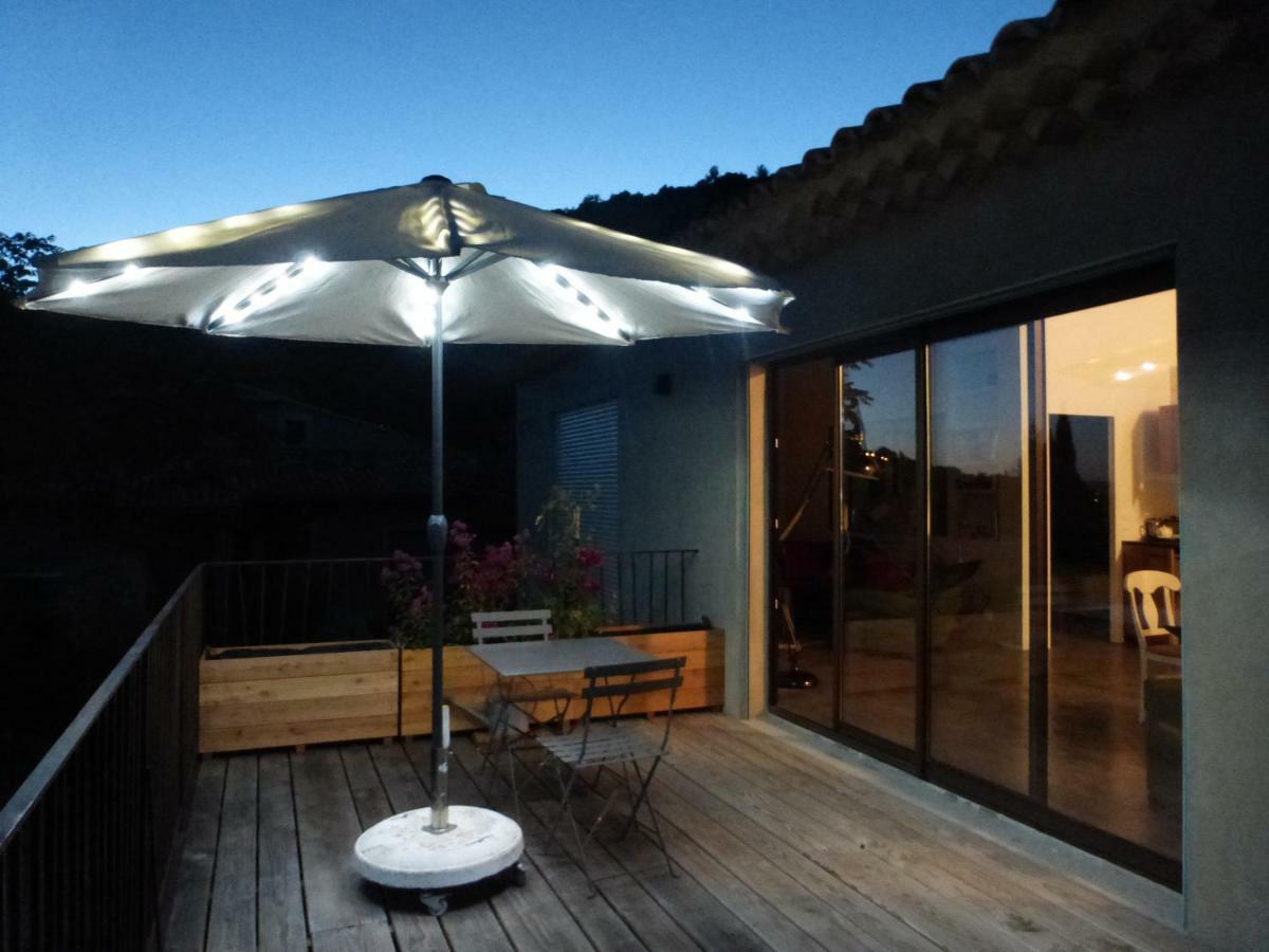 Maison Itzé Saint-Saturnin-lès-Apt Exterior foto